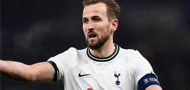 هاري كين متمسكًا بآمال التأهل إلى دوري أبطال أوروبا: توتنهام استفاد من خسارة ليفربول